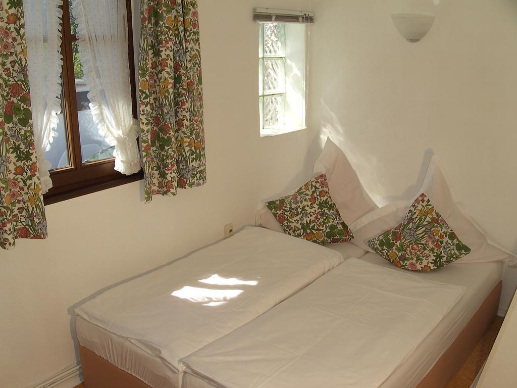 Historisches Fachwerkhaus Villa Reifferscheid  Ngoại thất bức ảnh
